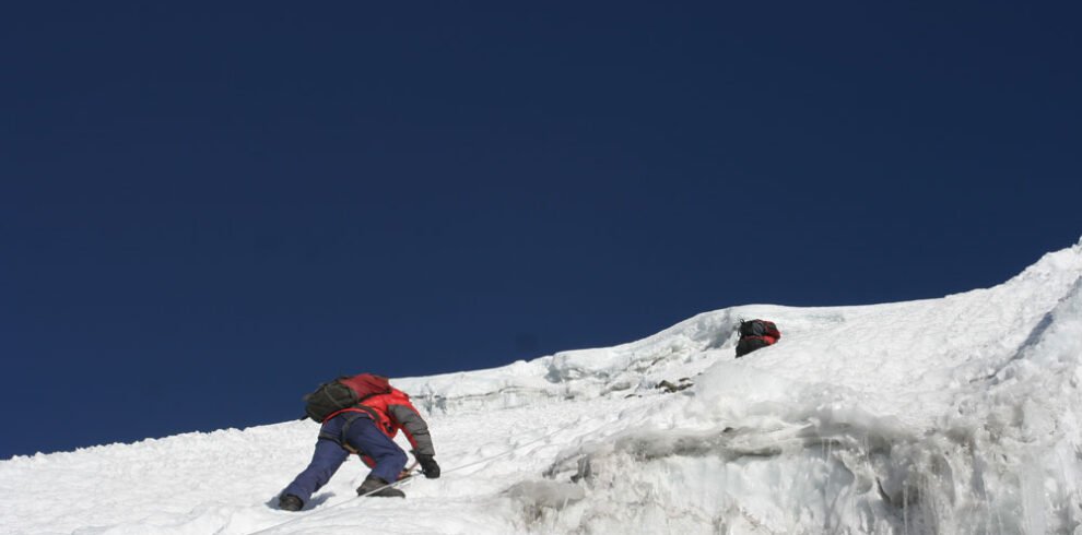 on the way to island peak min nepal local guide